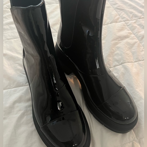 Stuart Weitzman Patent Leather Booties - Picture 2 of 4